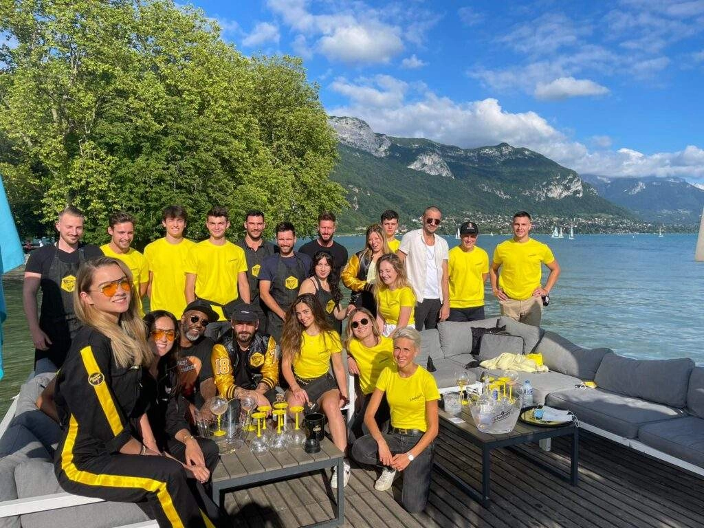 L’Iconic Tonic Tour – L’équipe