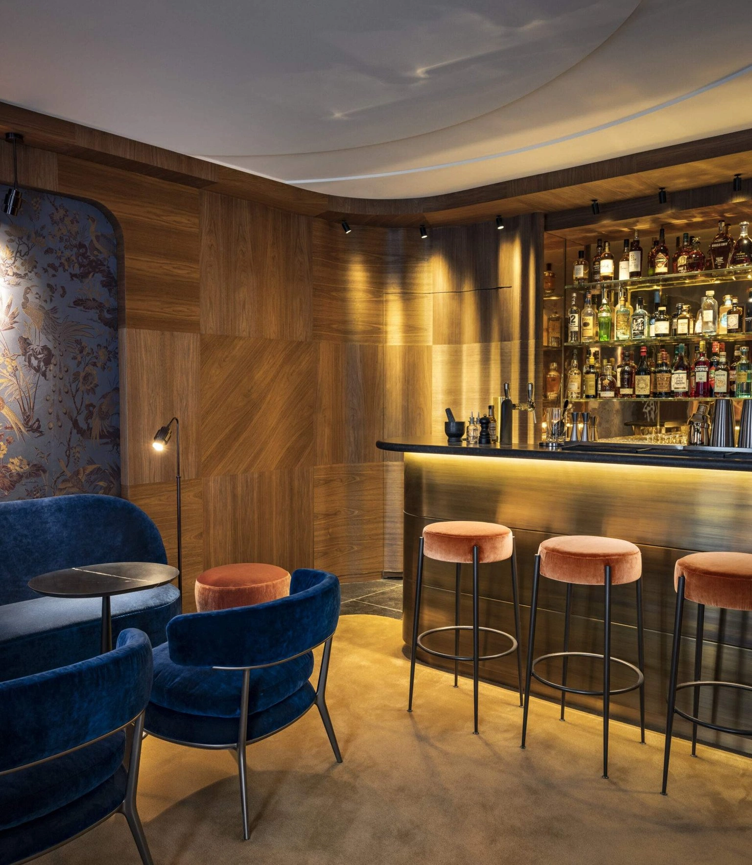 Les Parisiens et le James Joyce : un bar restaurant chic et intime