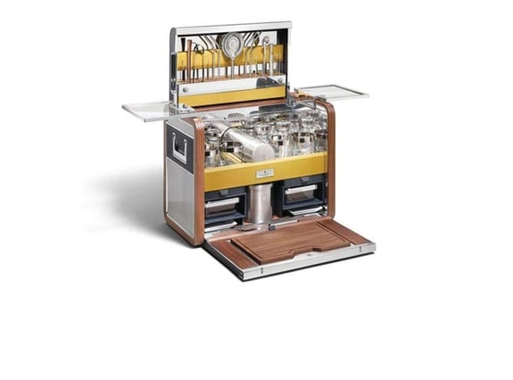 Rolls-Royce sort un service à cocktails de luxe