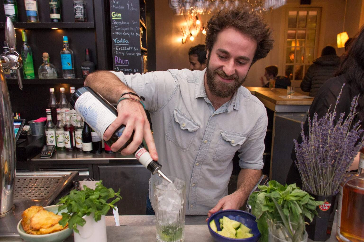 La préparation du cocktail Cucumber – Photo 4