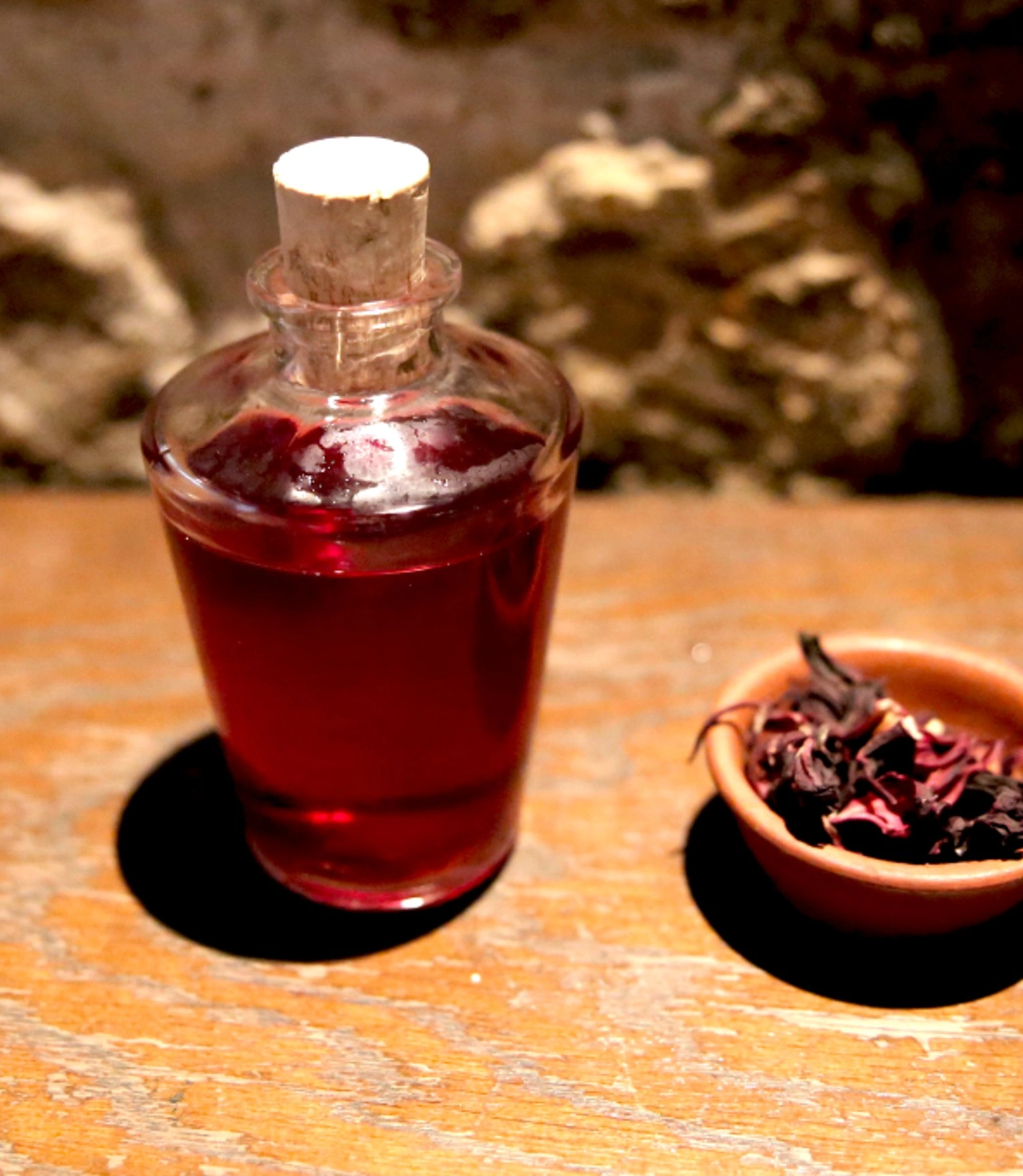 Astuce cocktail : faire son sirop d’hibiscus maison