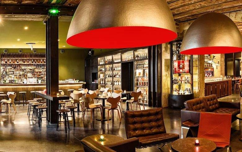 Point Rouge, le bar à cocktails à Bordeaux le plus prolifique