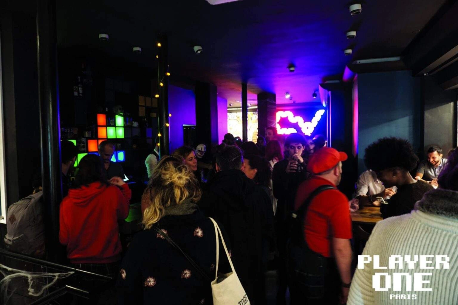Le Player One : un bar original à Paris pour jouer entre amis.