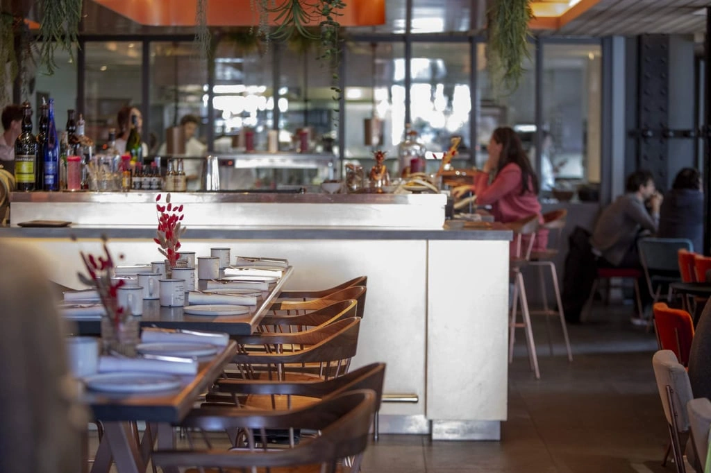 Spoon : le bar restaurant qui vous fait découvrir les saveurs de l’Orient