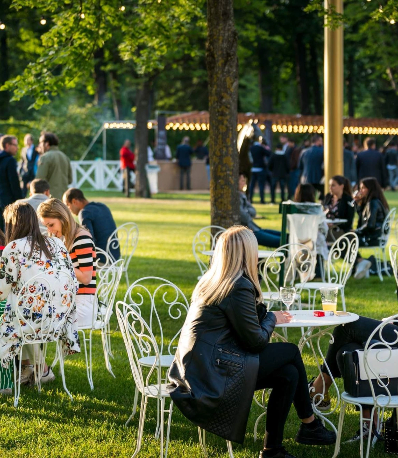 Le Petit Pré de ParisLongchamp organise la Garden Cocktail House by Lillet & Schweppes Selection