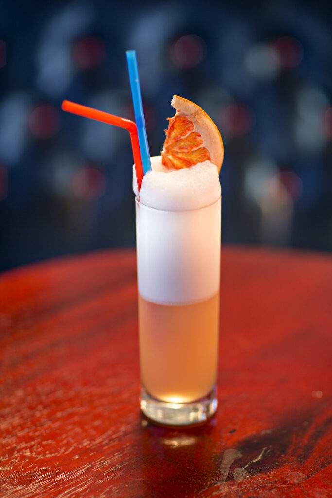 Le cocktail Amber Fizz