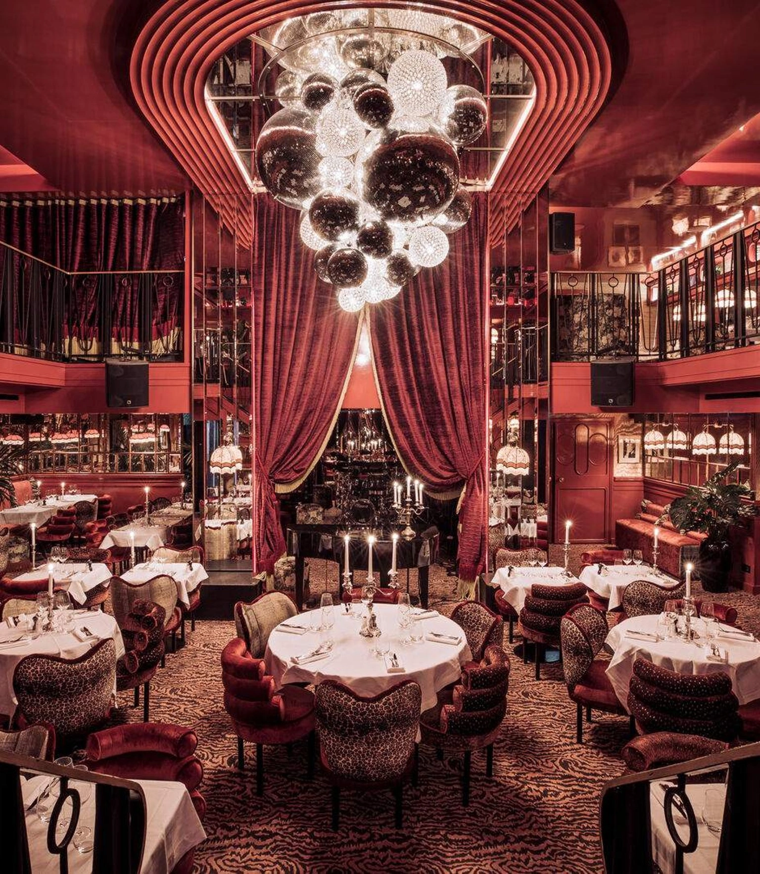 Mondaine : nouvelle adresse singulière et festive au coeur de Paris