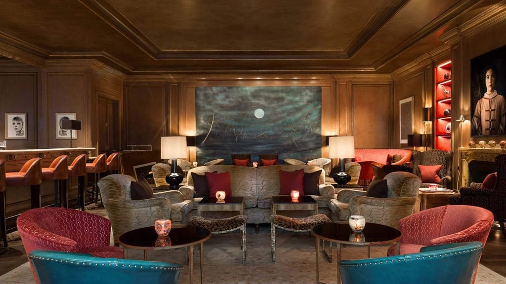 Le Bristol : bar feutré et dj sets