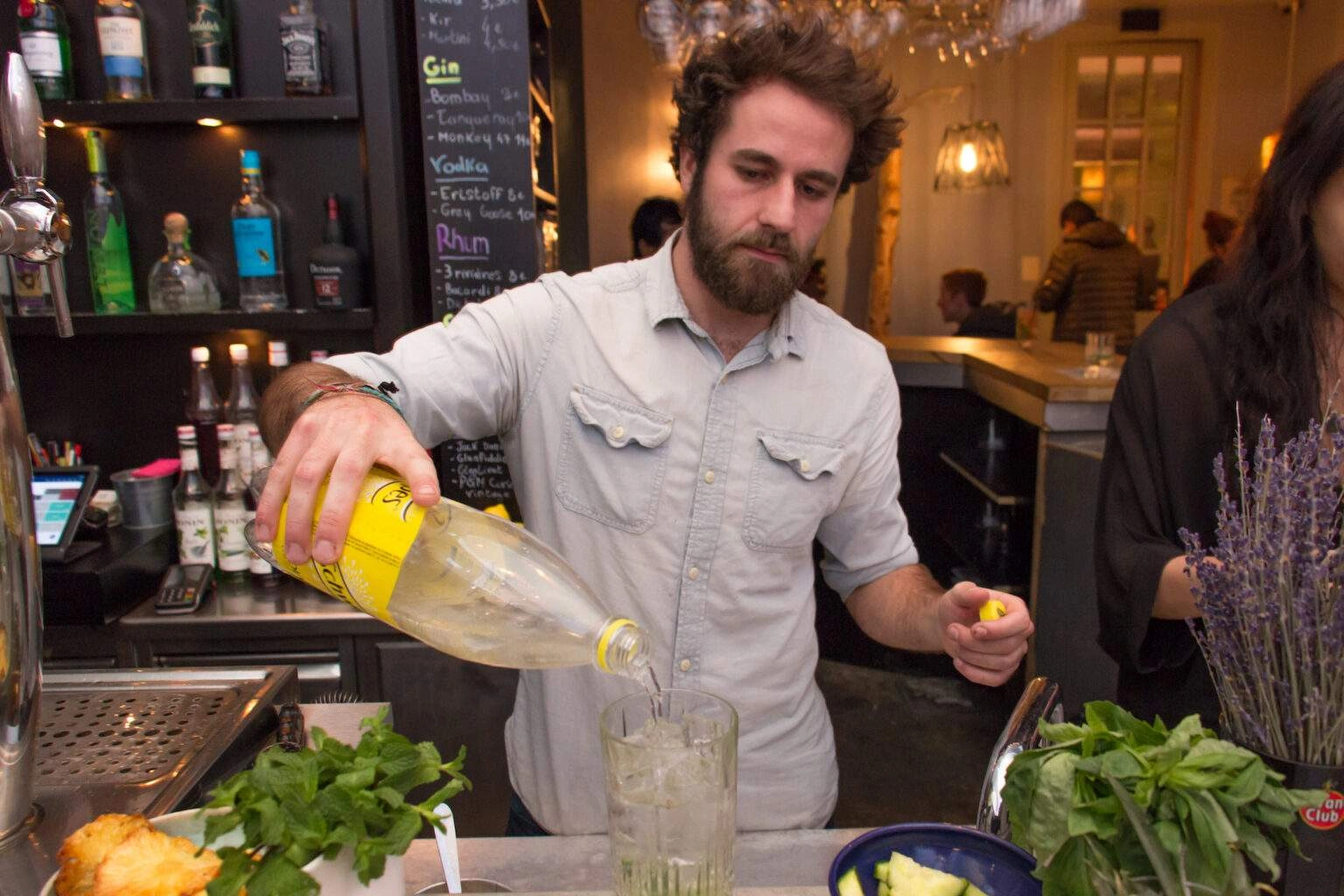 La préparation du cocktail Cucumber – Photo 6