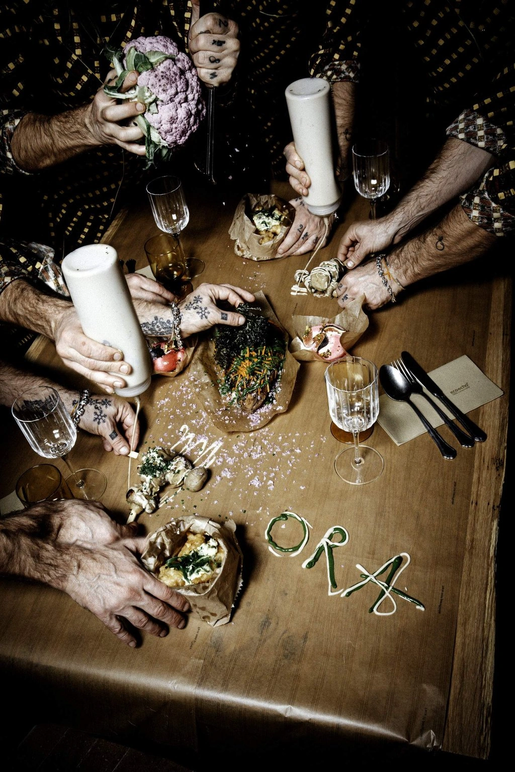 Le restaurant Ora, entre show culinaire et ambiance de fête à Paris