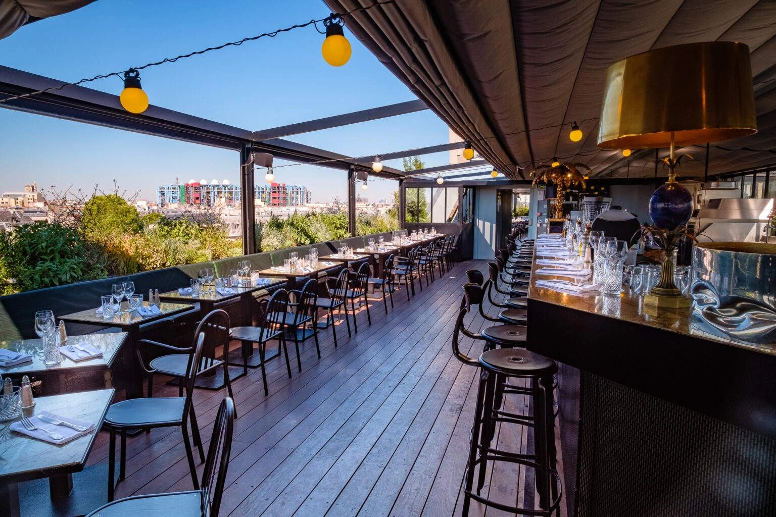Le bar restaurant rooftop Au Top – à Paris