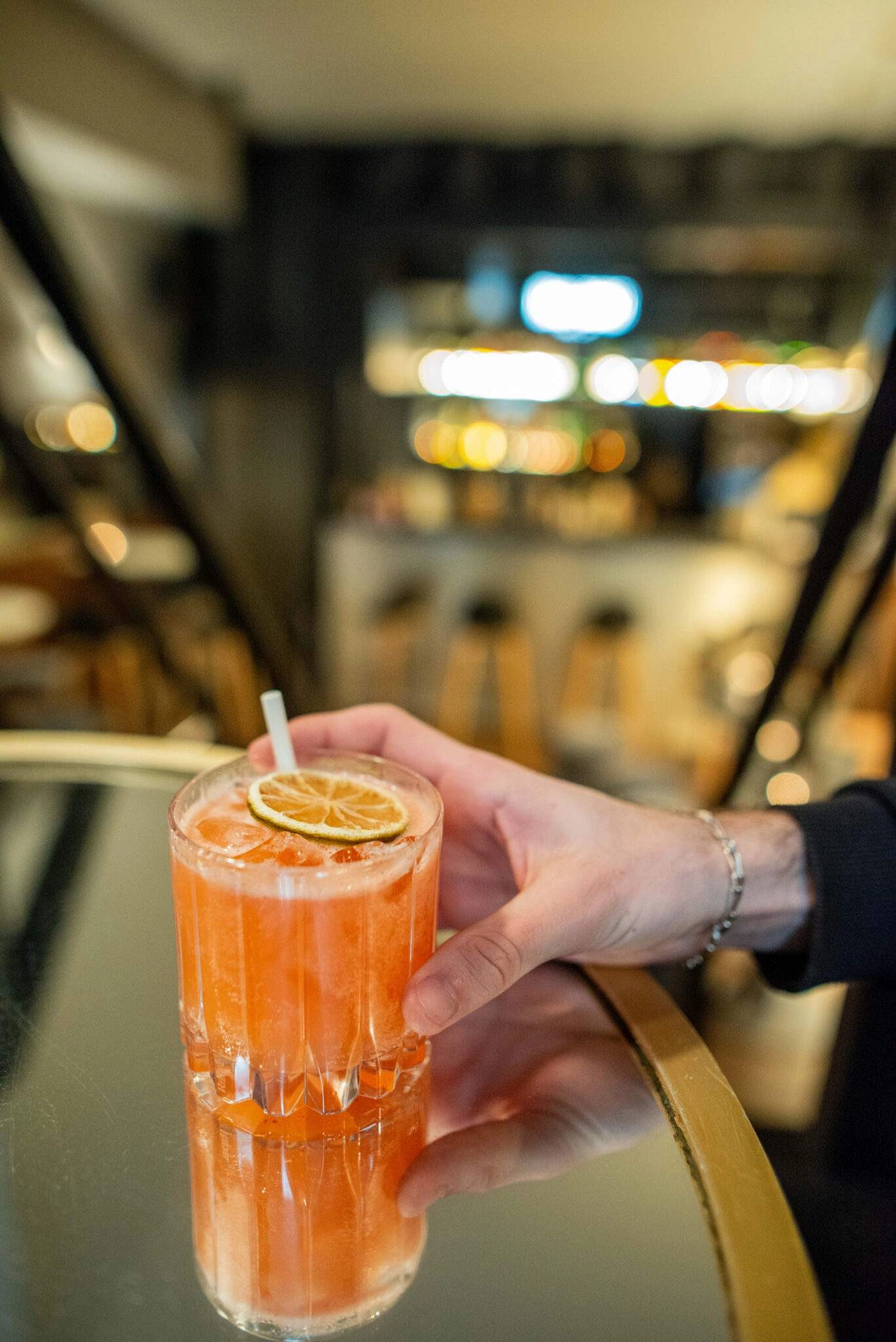 Le mocktail Ginger Ale Kanji du bar Maze