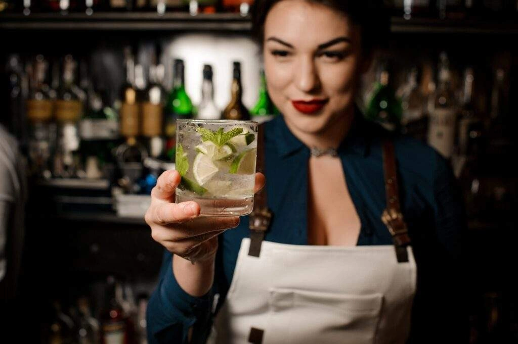 La Caïpiroska, le cocktail brésilien classique twisté à la vodka